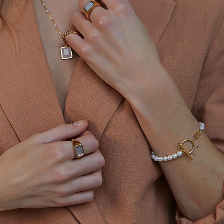 玫瑰石英图章戒指