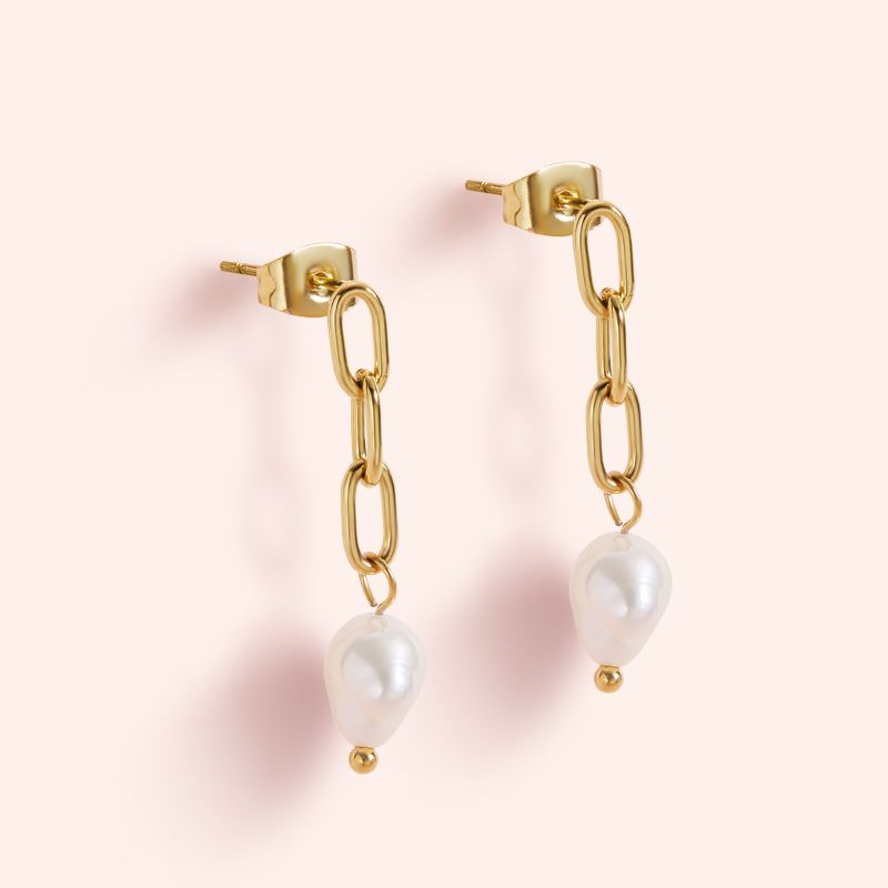淡水珍珠长耳钉